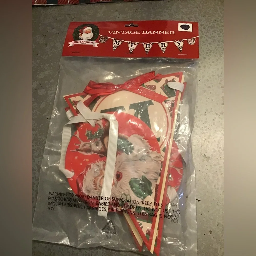 Mr. Christmas Vintage Inspired Banner Merry Santa w/ribbon 53”-new